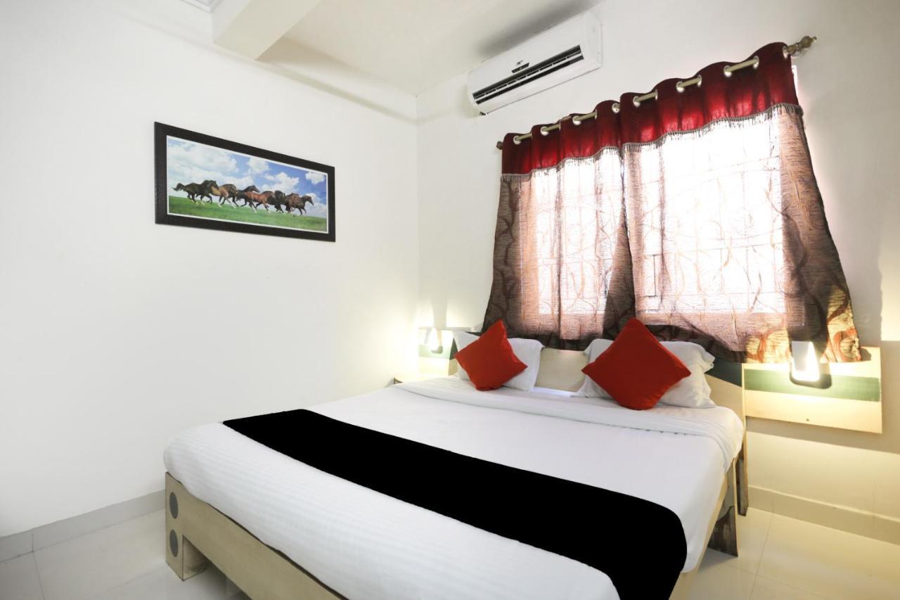Collection O 3761 Hotel Shree Datta Indore Exterior foto