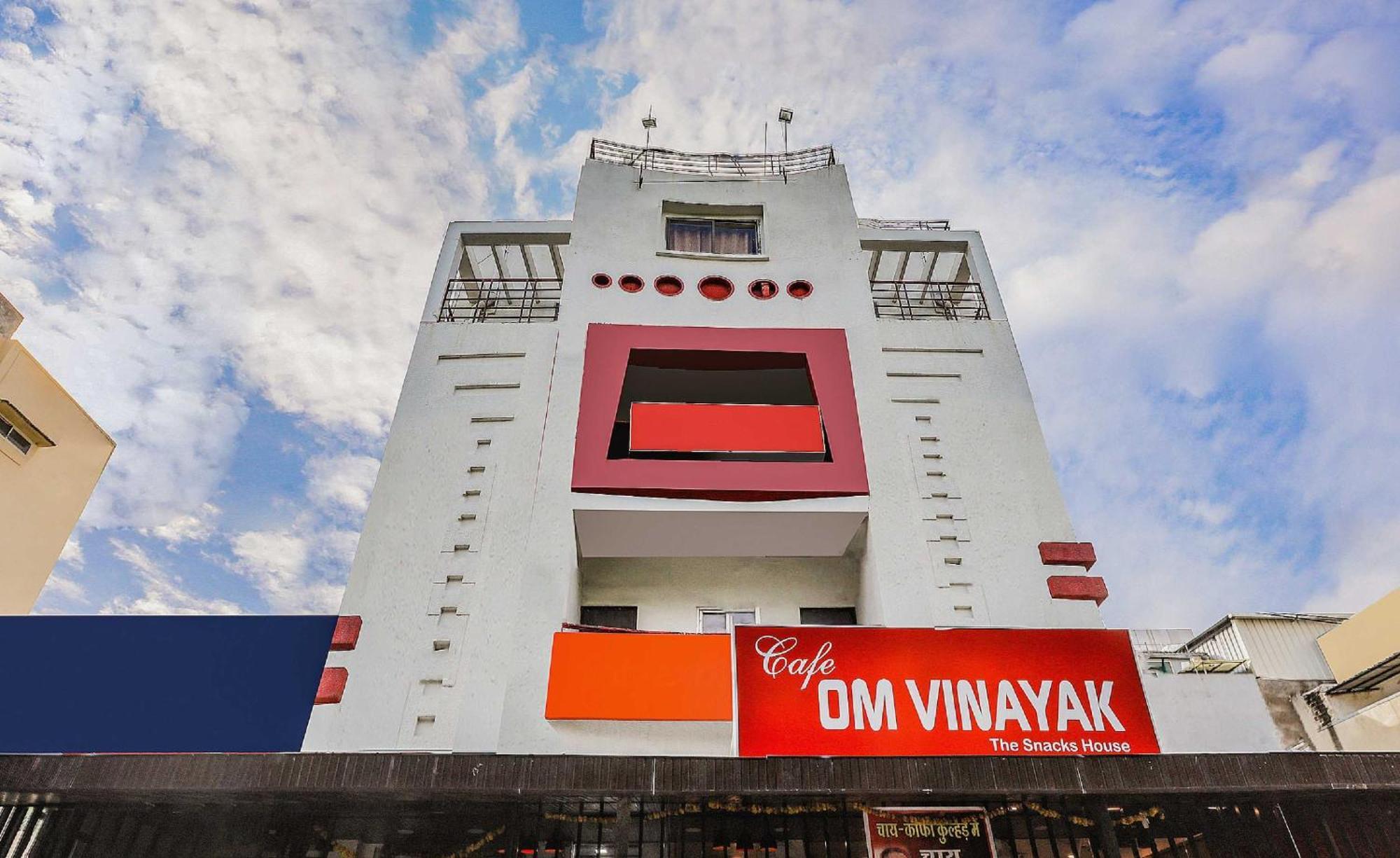 Collection O 3761 Hotel Shree Datta Indore Exterior foto