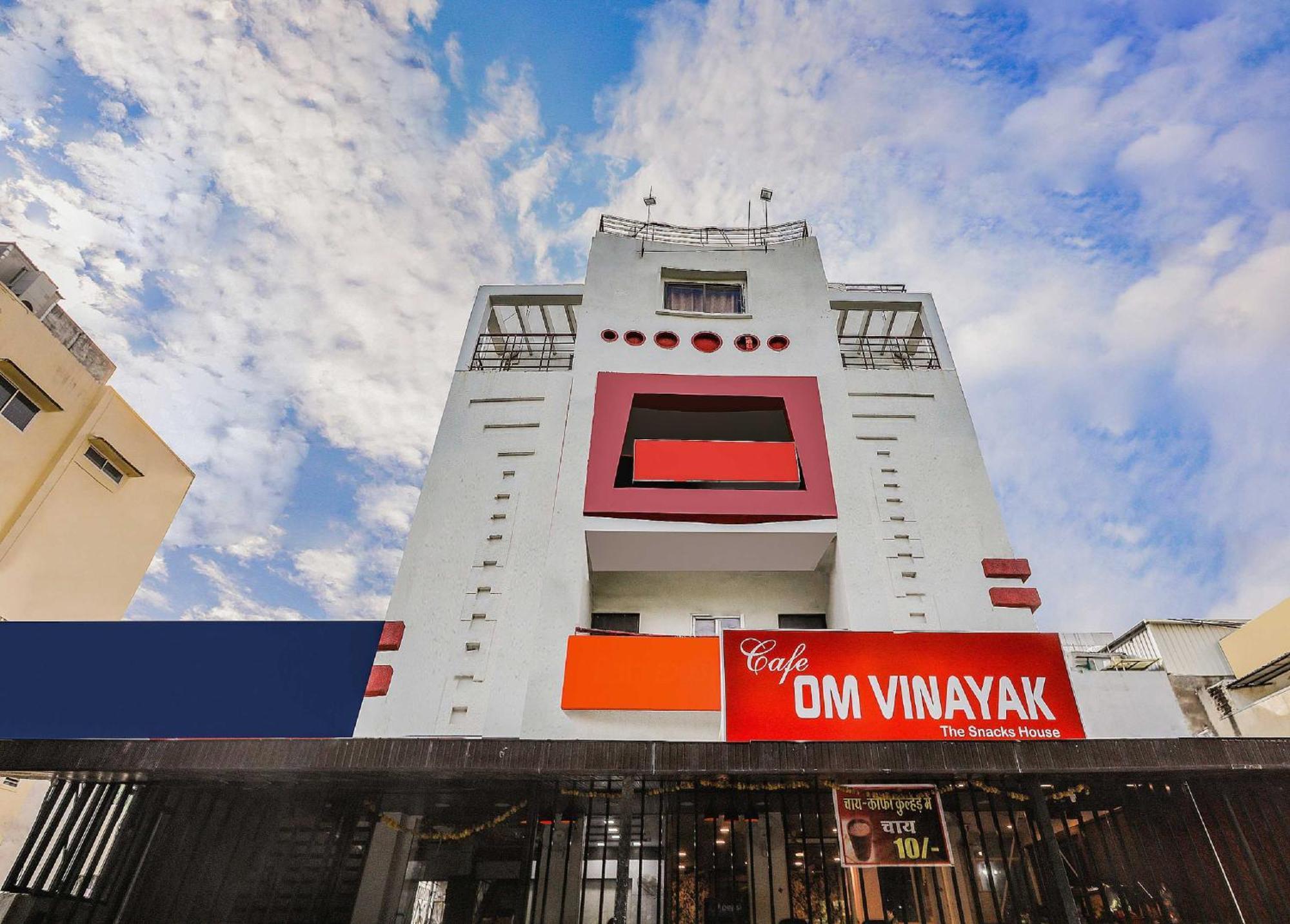 Collection O 3761 Hotel Shree Datta Indore Exterior foto