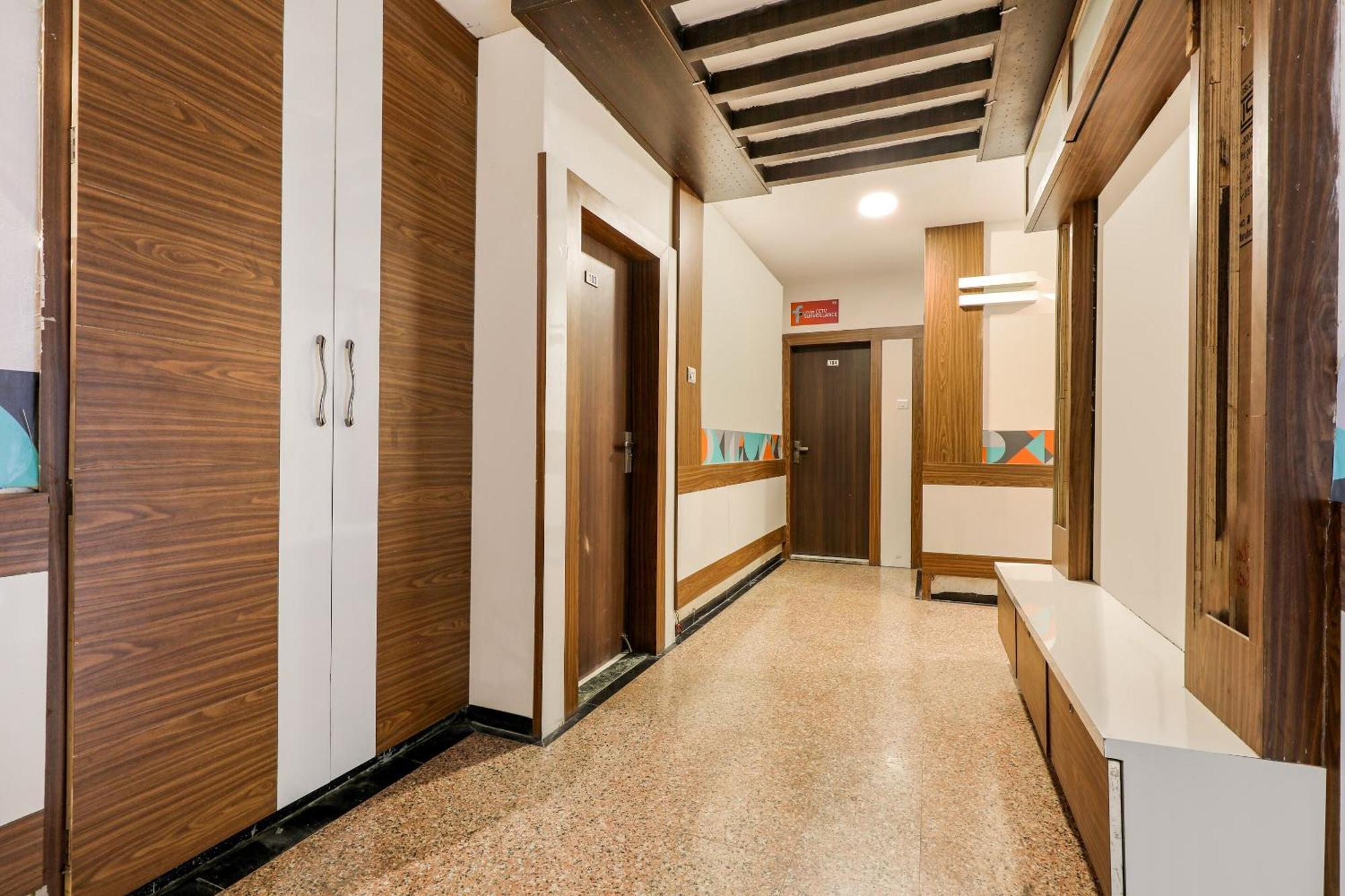 Collection O 3761 Hotel Shree Datta Indore Exterior foto